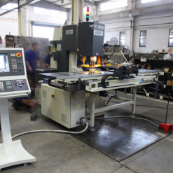 MÁY ĐỘT LỖ CNC