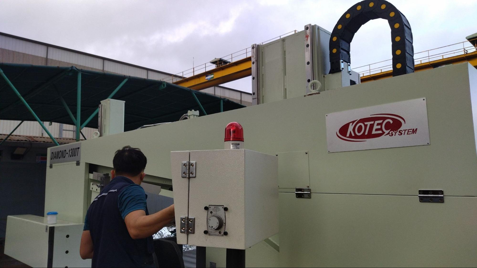 Sản phẩm máy cưa thép được chế tạo bởi Kotec System