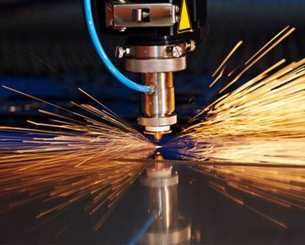 Hakuta chuyên cung cấp máy cắt laser kim loại giá tốt