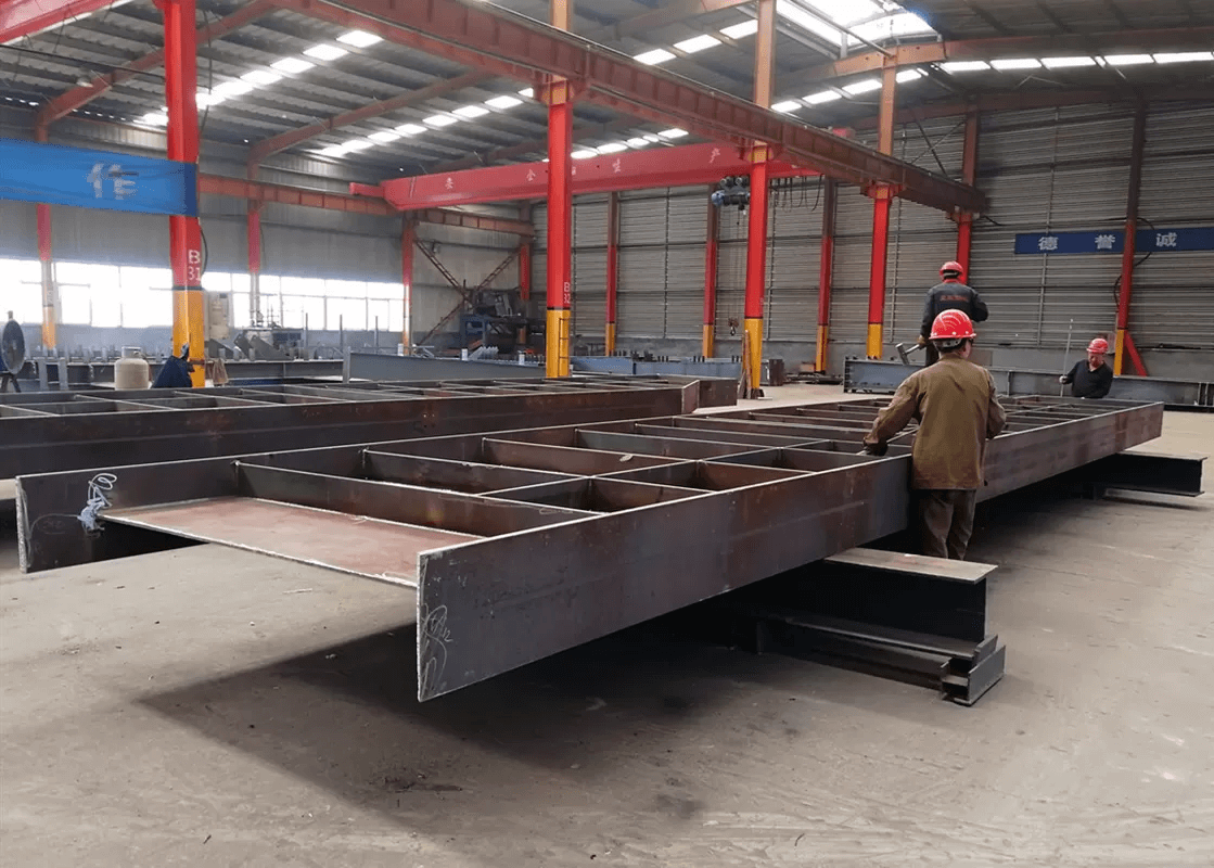 Kết cấu dầm thép được sản xuất trong nhà máy