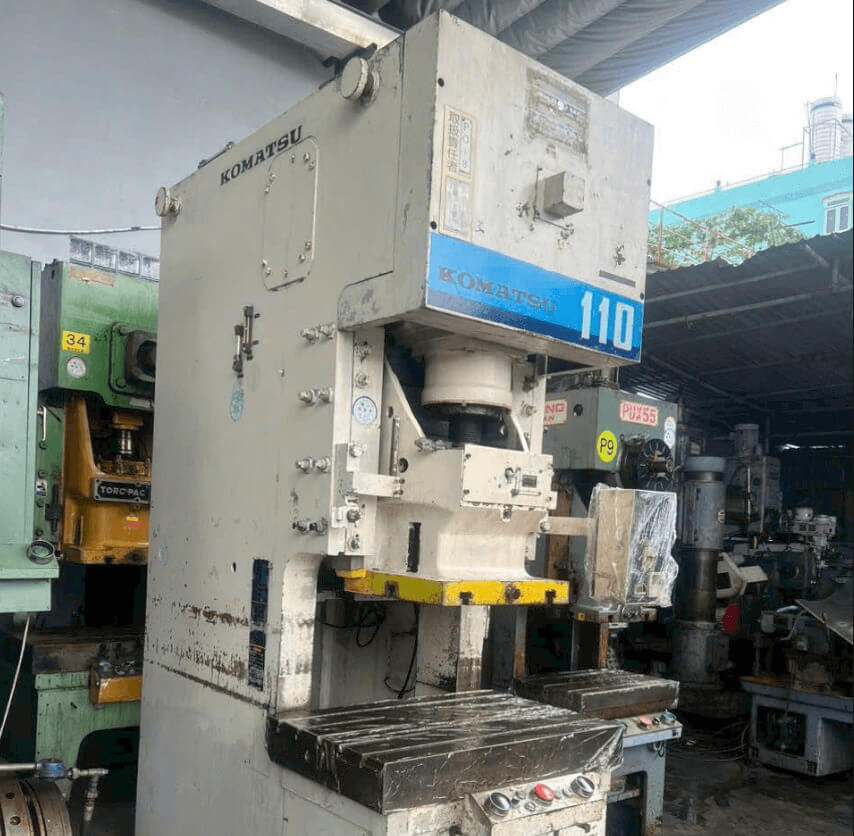 Figure 1Hàng nhật bãi_Máy dập trục khuỷu