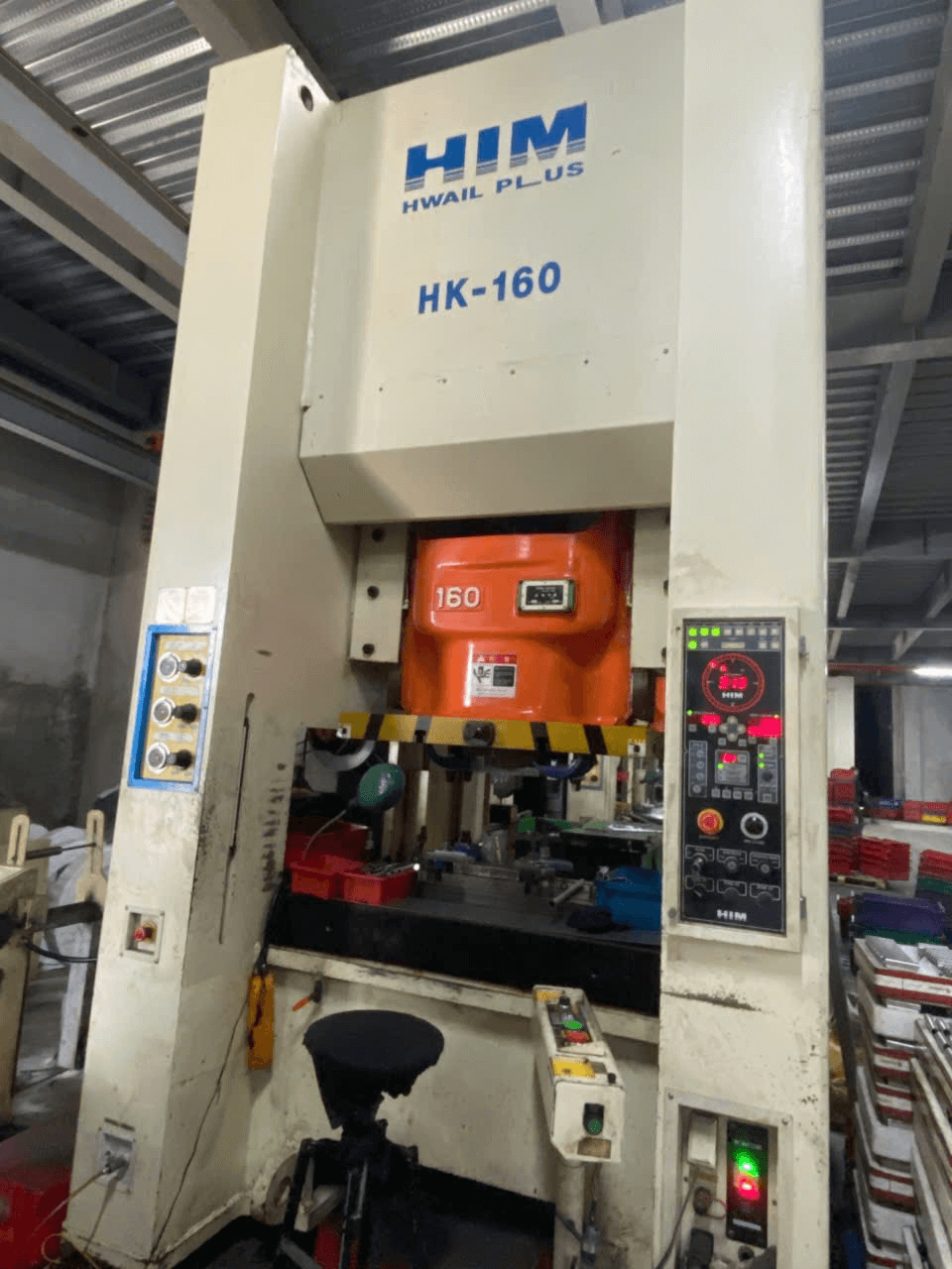 Máy dập him có ưu điểm bền bỉ vượt trội